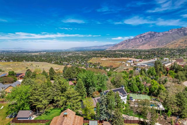 23 E ALTAWOOD LN, Sandy, UT 84092