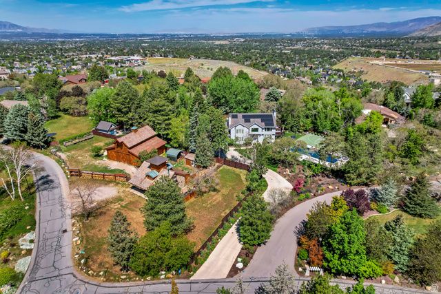 23 E ALTAWOOD LN, Sandy, UT 84092