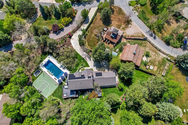 23 E ALTAWOOD LN, Sandy, UT 84092