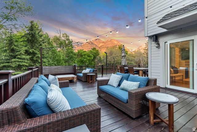 23 E ALTAWOOD LN, Sandy, UT 84092