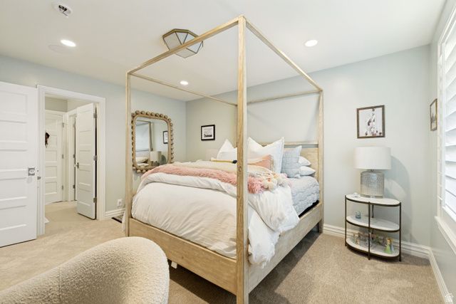 23 E ALTAWOOD LN, Sandy, UT 84092
