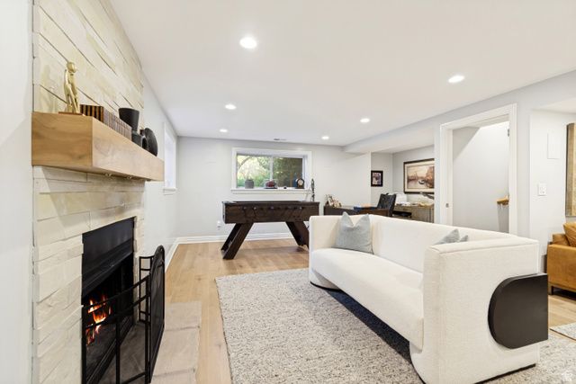 23 E ALTAWOOD LN, Sandy, UT 84092
