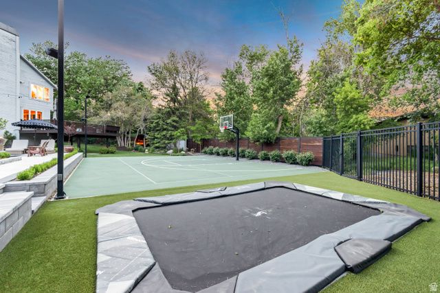 23 E ALTAWOOD LN, Sandy, UT 84092