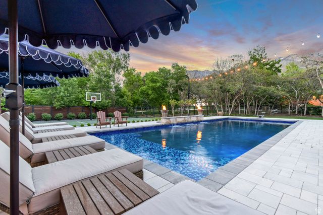 23 E ALTAWOOD LN, Sandy, UT 84092