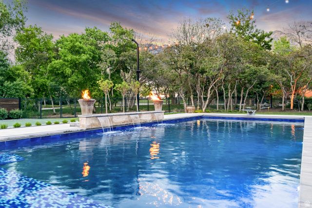 23 E ALTAWOOD LN, Sandy, UT 84092