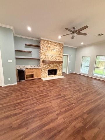 8315 Broken Timber Way, Houston, TX 77095