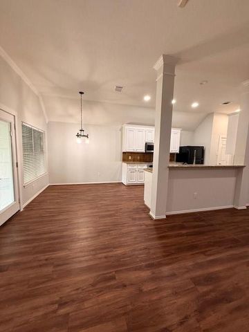 8315 Broken Timber Way, Houston, TX 77095