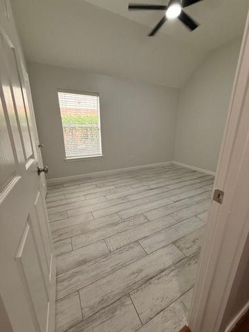8315 Broken Timber Way, Houston, TX 77095