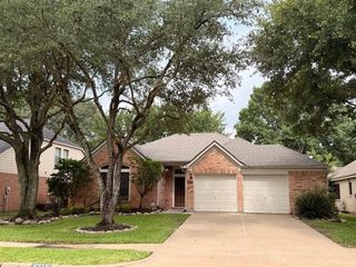8315 Broken Timber Way, Houston, TX 77095