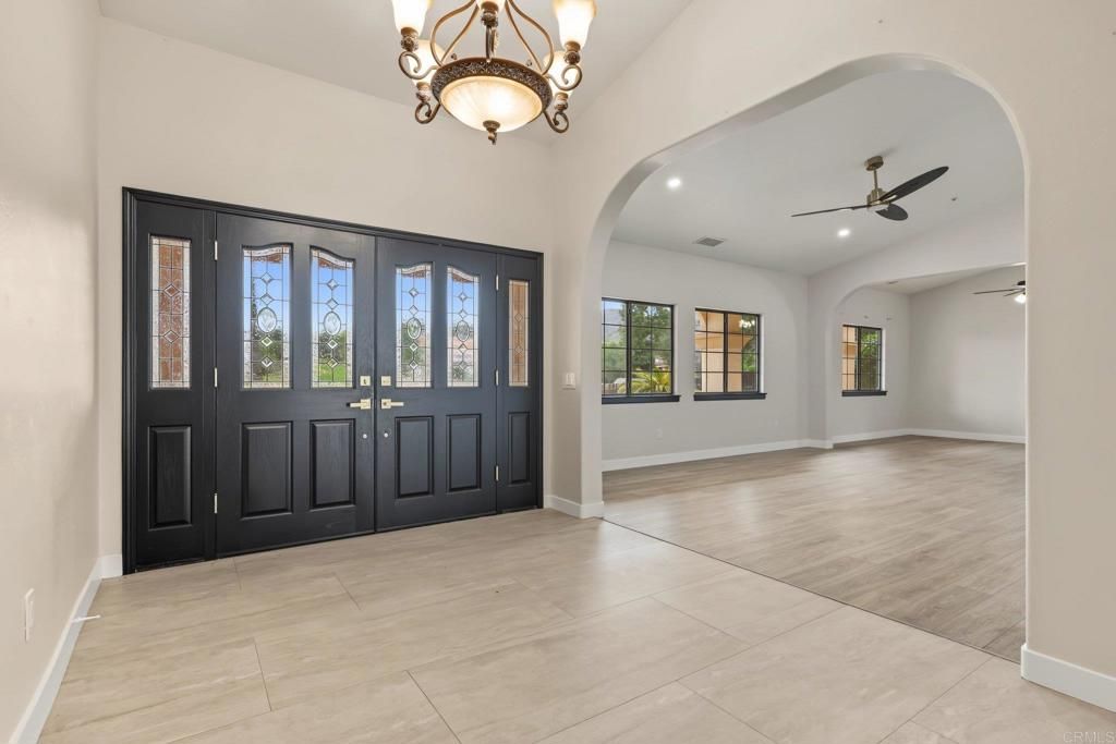 29979 Robbie Lane, Vista, CA 92084 — photo 2