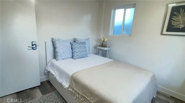 1280 W 37th Place, Los Angeles, CA 90007