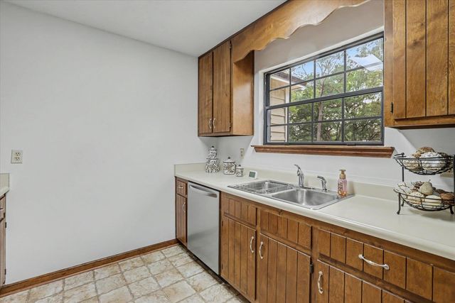 5366 Water Valley Drive, Tallahassee, FL 32303