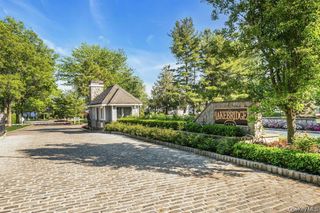 38 Lakebridge Drive S, Kings Park, NY 11754