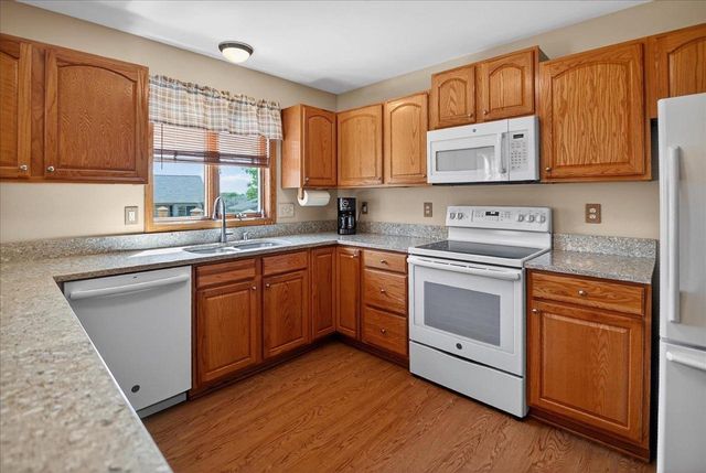3545 Mammoth Trail, Madison, WI 53719