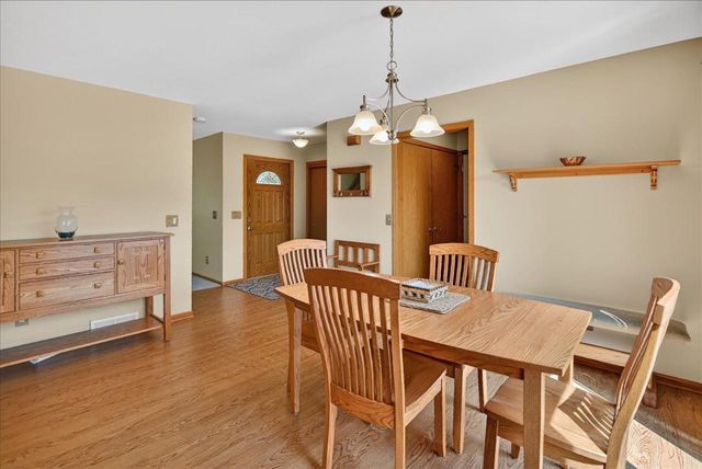 3545 Mammoth Trail, Madison, WI 53719