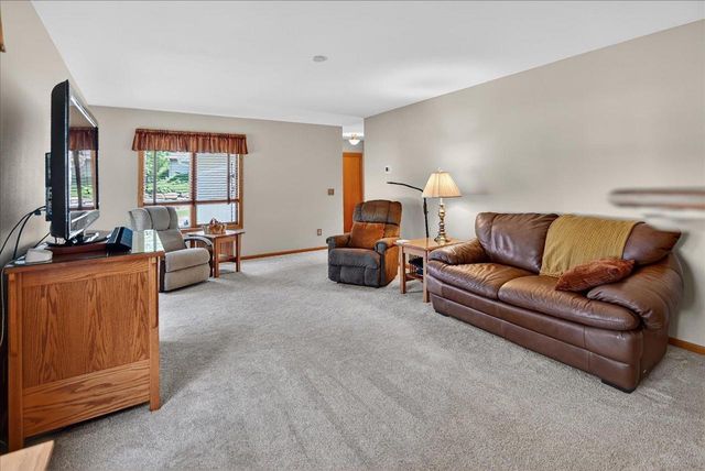 3545 Mammoth Trail, Madison, WI 53719