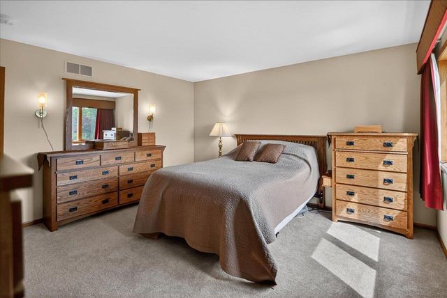 3545 Mammoth Trail, Madison, WI 53719