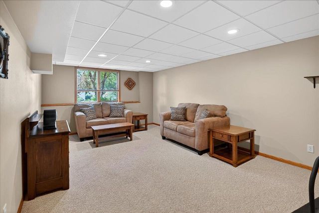 3545 Mammoth Trail, Madison, WI 53719