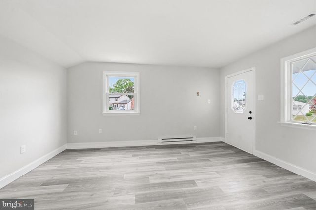 5 JEFFERSON DR, Clementon, NJ 08021