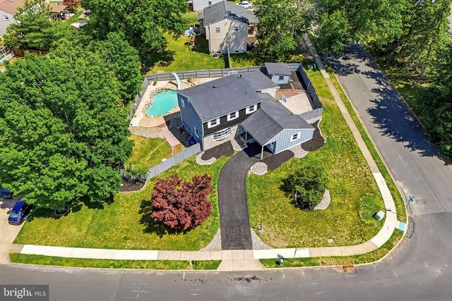 5 JEFFERSON DR, Clementon, NJ 08021