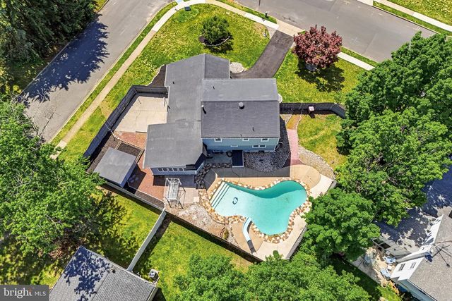 5 JEFFERSON DR, Clementon, NJ 08021