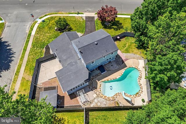 5 JEFFERSON DR, Clementon, NJ 08021