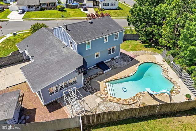 5 JEFFERSON DR, Clementon, NJ 08021
