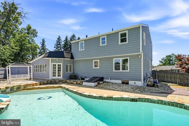 5 JEFFERSON DR, Clementon, NJ 08021