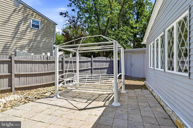 5 JEFFERSON DR, Clementon, NJ 08021