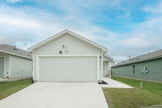 8072 Nube Medina, San Antonio, TX 78252