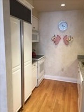 1 Huntington 405, Boston, MA 02116