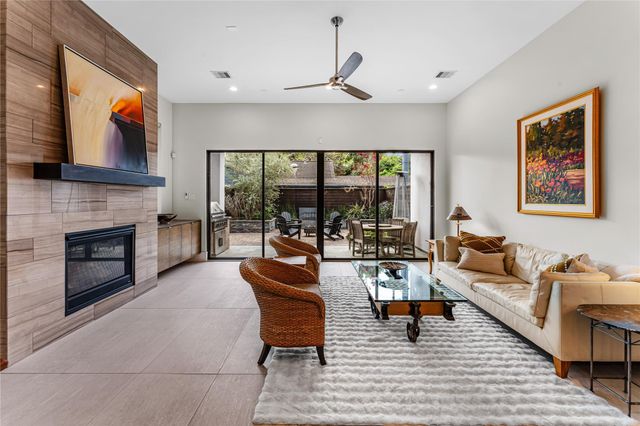 917 Peden Street, Houston, TX 77006