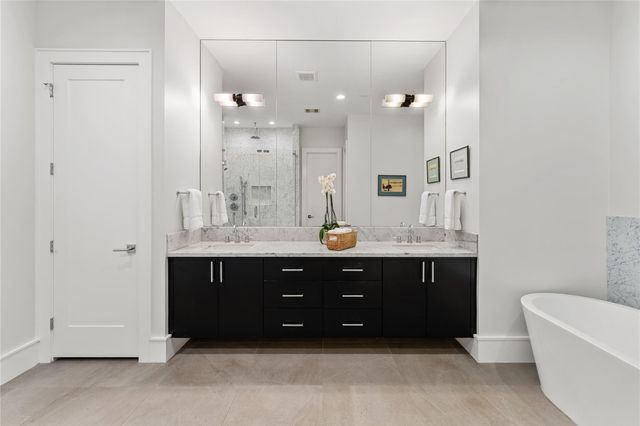 917 Peden Street, Houston, TX 77006