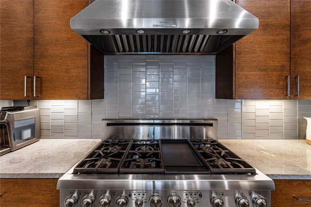 917 Peden Street, Houston, TX 77006