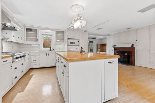 56 Haigh Road, Brentwood, NH 03833