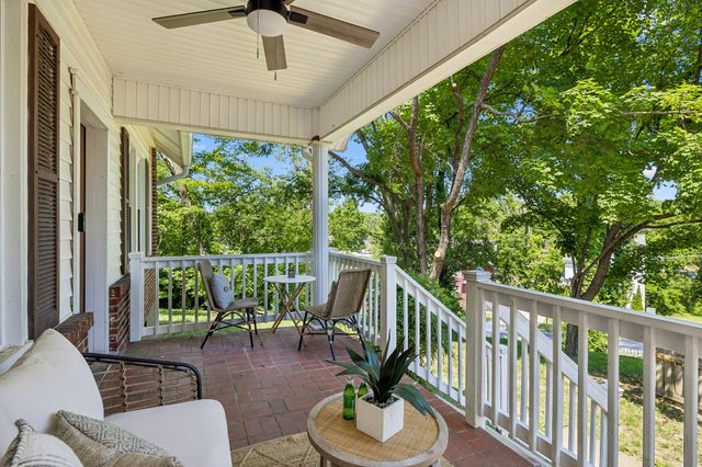 2687 Hartford Dr, Nashville, TN 37210