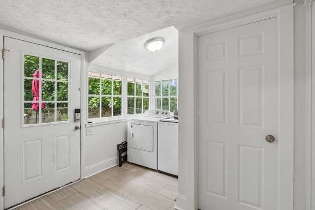 2687 Hartford Dr, Nashville, TN 37210