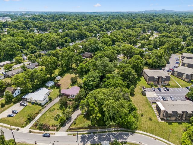 2687 Hartford Dr, Nashville, TN 37210
