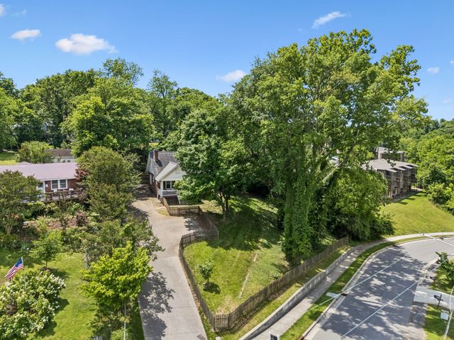 2687 Hartford Dr, Nashville, TN 37210