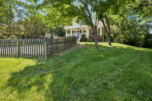 2687 Hartford Dr, Nashville, TN 37210