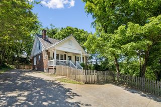 2687 Hartford Dr, Nashville, TN 37210