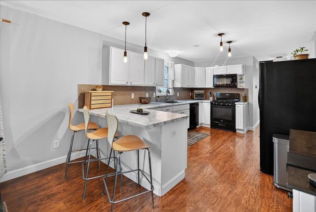 4522 Lakeview Avenue, Mcfarland, WI 53558
