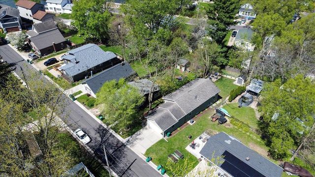 4522 Lakeview Avenue, Mcfarland, WI 53558
