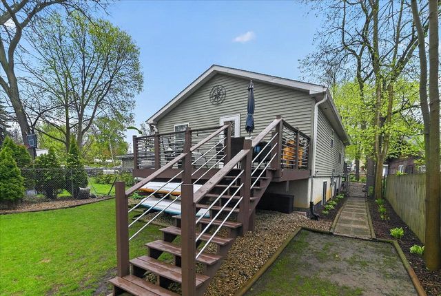 4522 Lakeview Avenue, Mcfarland, WI 53558