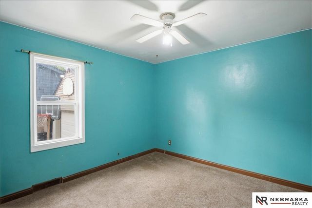 6708 S 30th Street, Omaha, NE 68107
