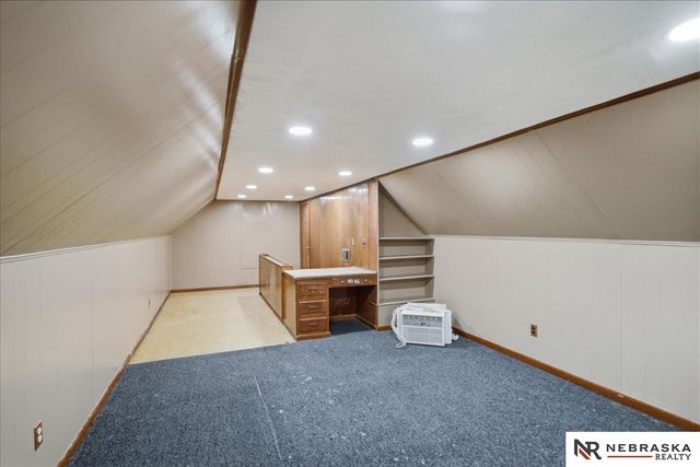 6708 S 30th Street, Omaha, NE 68107