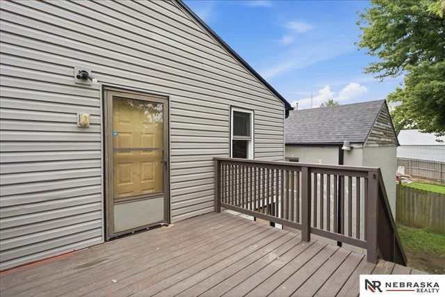 6708 S 30th Street, Omaha, NE 68107