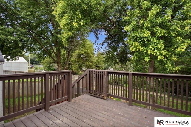 6708 S 30th Street, Omaha, NE 68107