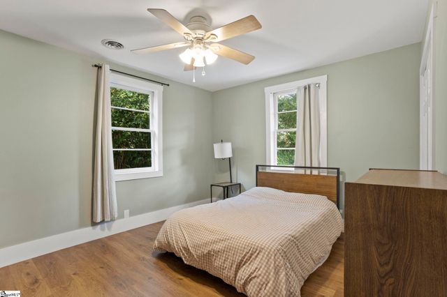 1902 Old Parker Road, Greenville, SC 29609