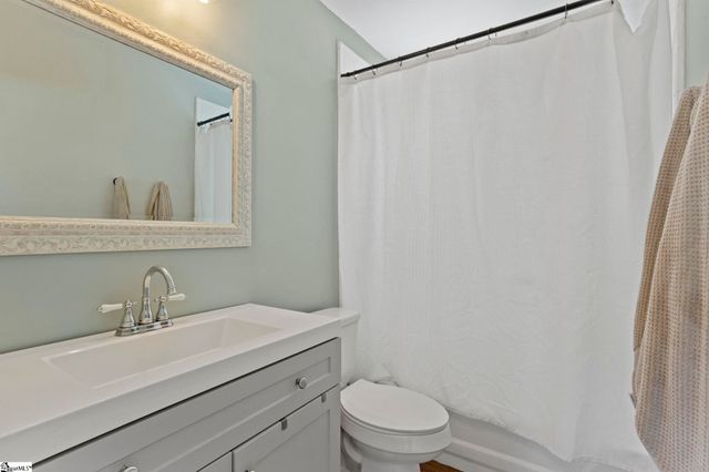 1902 Old Parker Road, Greenville, SC 29609